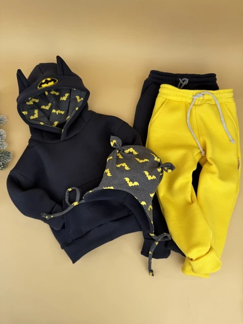 Костюм Corona.hm *Бетмен* чорний з шапочкою та додатковими штанами