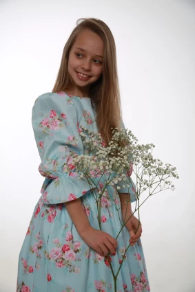 Сукня для дівчинки Corona.hm “Мері”, троянда на блакитному